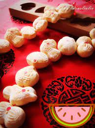 There are many qixi festival foods in china. Joyoung The Qixi Festival Fruit Clever Food