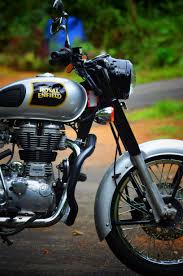 Hd Wallpaper Bullet Bike Photo Download In 2020 Royal Enfield Classic 350cc Enfield Classic Royal Enfield