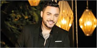 Hace un par de meses reconoció que usaba fajas para ocultar su sobrepaso. Siempre Gordito Nunca Ingordito Asi Era Jessi Uribe Antes De Ser Famoso Canal 1