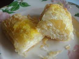 Of the sugar, the cornstarch and the salt and mix gently. Lemon Cream Cheese Flaky Pastry Filo Easy Lemon Dessert Recipes Pastries Recipes Dessert Lemon Cheesecake Recipes