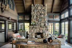 This rustic cabin is located on the beautiful lake martin in alexander city, alabama. Dreamy Rustic Cabin With Cozy Interiors Nesting Lakeside In Minnesota