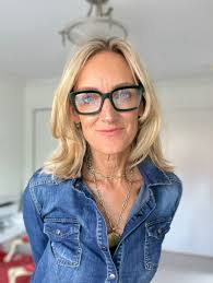 Trendy Readers from Italy