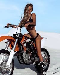 Pin On Girlsonbikes