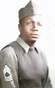 MSgt. Walter Battle receives commendation.