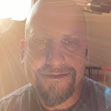 The Stick-Climbing Apple…