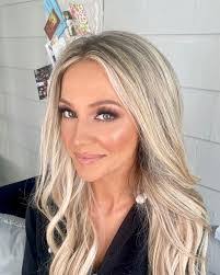 Amanda Audibert's Instagram, Twitter & Facebook