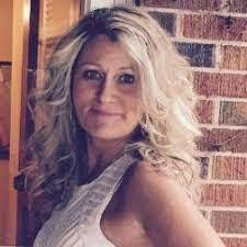 Carol Steeves's Instagram, Twitter & Facebook