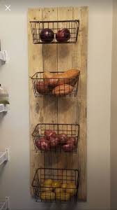 24 Small Kitchen Decor Ideas On A Budget To Maximize Space In 2020 Kuche Aufbewahrung Ideen Deko Tisch Kuchenaufbewahrung