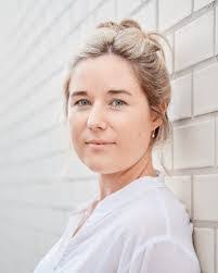 Holly Dodd's Instagram, Twitter & Facebook