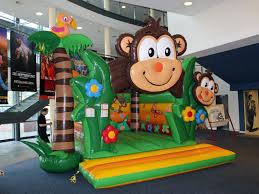 Tarzan, having acclimated to life in london, is called back to his former home in the jungle to investigate the activities at a mining encampment. Hupfburg Charly Dschungel Tarzan Affe Indoor Kinder Springburg