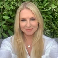 9 "Anne Lumb" profiles