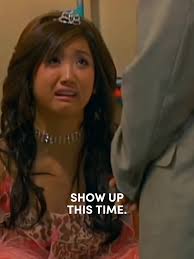 Suite Life of Zack and Cody London Stuck in Closed Bed