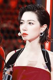 Vạn Thiến Regina Wan 万茜...