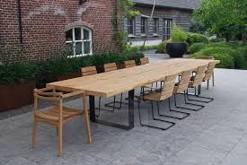 Pin Von Woodzs Auf Tische Inspiration Terrassen Tische Terrassentisch Tische Im Freien