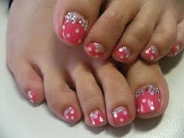 ¿quién dice que tener las uñas cortitas es un impedimento para hello kitty es una de las figuras más buscadas en las decoraciones de manicura y esto, es tanto para niñas como por último, mira este diseño de uñas para pies que propone el canal uñas de mraya22. Disenos De Unas Para Pies Increible Moda Juvenil Moda Y Tendencias 2019 2020 Simple Toe Nails Summer Toe Nails Easy Toe Nail Designs