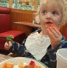 Tips for teaching toddlers to recognize sturdy letters