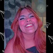 Elsa Heredia's Instagram, Twitter & Facebook