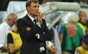 Massimo carrera a casa juventibus ci saranno luca momblano, romeo agresti, massimo zampini, monica somma. Massimo Carrera Berhasil Gantikan Posisi Conte Tribunnews Com Mobile