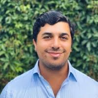 Daniel Urdaneta's Instagram, Twitter & Facebook