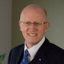 How to Keep Your Audience Engaged During a Long Story