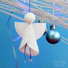 This sweet little angel ornament works up fast, and makes a great gift. Jolly Diy Christmas Ornaments Ideas Homemade Memories For Kids Easy Peasy And Fun