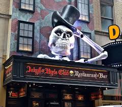 You Have To Visit These 8 Horror Themed Bars New York Travel