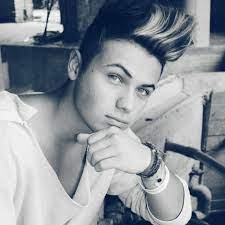 His birthday, what he did before fame, his family life, fun trivia facts, popularity rankings, and more. Federico Rossi Photos Facebook