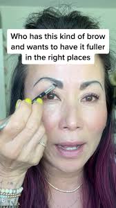Fuller Eyebrows Tutorial: Expert Brow Tips and Techniques
