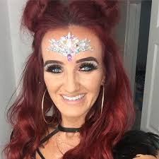 Leanne Barry's Instagram, Twitter & Facebook