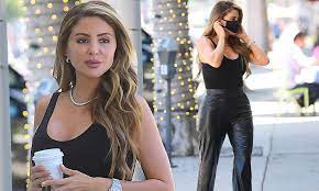 Larsa Pippen Wears Skintight Leather Pants On Coffee Run Daily Mail Online