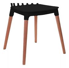 Silla Ellen Windsor, polipropileno, base de madera negra, color del marco  de la silla: negro