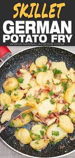 Bratkartoffeln With Bacon German Fries Recipe German Fried Potatoes With Speck Side Dish One Pot Sk German Fries Recipe Fries Recipe German Potato Recipes