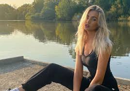 Margarida correia is a reporter covering the defined contribution market. Atlanta Pitman Model Wiki Biography Age Boyfriend Family Facts And More Wikifamouspeople