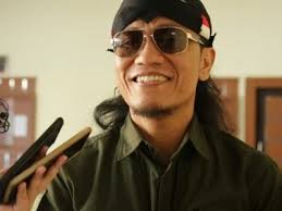 Kata bijak islami tentang kehidupan ini kami rangkum dari berbagai sumber seperti ayat alquran, hadis nabi, kata hikmah para ulama, dan lainnya. Hikmah Adam Diciptakan Dari Tanah Gus Miftah Agar Selalu Mengalah