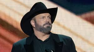 Garth Brooks controversy: Bud Light drama follows Super Bowl walkout | Fox News