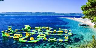 Verbunden mit dem meer auf 50m yachten. Kroatien Wasserparks Spass Und Abenteuer Mit Den Top 5 Aquaparks