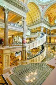 If you've ever traveled to sin city, you know the strip is littered with blackjack tables, slot machines, and ot. Caesars Palace Tourismus Las Vegas Viamichelin