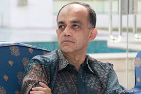 He helped his mother planting and selling vegetables in the market and also selling roti canai. Syed Mokhtar May Have Already Owned 19 72 Of Utusan The Edge Markets