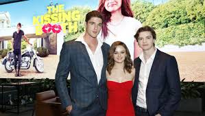 23 hours ago · therefore, the kissing booth 3 will begin streaming on netflix on wednesday, august 11 at 12 a.m. The Kissing Booth Auf Netflix Teil 3 Ist Bereits Im Kasten