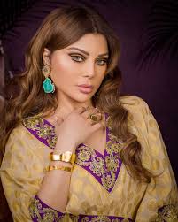 قبل إجراء عملية التجميل يجب تشخيص الحالة أولاً حيث أن هناك عدة عمليات لتجميل الأنف منها حدوث ردود الفعل التحسسية سواء من الأدوية أو أي من المواد المستخدمة أثناء الجراحة. Ø¨Ø§Ù„ØµÙˆØ± ÙˆØ§Ù„ÙÙŠØ¯ÙŠÙˆ Ù‡ÙŠÙØ§Ø¡ ÙˆÙ‡Ø¨ÙŠ Ù‚Ø¨Ù„ Ø¹Ù…Ù„ÙŠØ§Øª Ø§Ù„ØªØ¬Ù…ÙŠÙ„ ÙÙŠ Ø§Ù„ØªØ³Ø¹ÙŠÙ†Ø§Øª Ø§Ù†ÙˆØ«Ø©