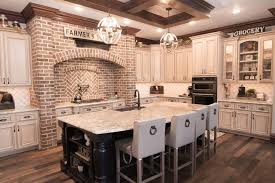 This attractive tile features arabesque patterned pieces of ceramic arranged on a 10.5 in. Backsplash Tile Antique White Arabesque Beige Grout Chamois Country Kitchen Backsplash Farmhouse Kitchen Design Brick Backsplash Kitchen
