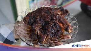 See 4 photos and 6 tips from 47 visitors to nasi bebek madura pak munawi. Ini Ciri Khas Bebek Madura Yang Beda Dengan Bebek Surabaya