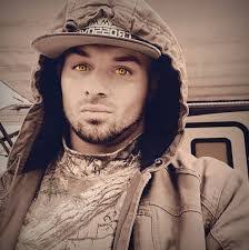 Aaron Ressler's Instagram, Twitter & Facebook