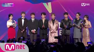 2017 mama, for the first time since 1999, will be held at more than one country for one day. 2017 Mama In Hong Kong Red Carpet With Day6 Youtube