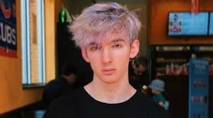 Albert artez flamingo was born on 11th june 1997. Albertsstuff Height Weight Age Girlfriend Family Facts Biography