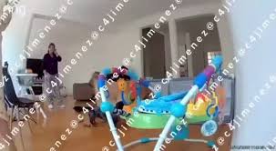 Un video difundido en redes sociales captó el momento en que Carolina  Flores, exreina de belleza y Miss Teen Universe Baja California 2017, fue  asesinada en su vivienda de Polanco III, Ciudad de ...