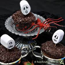 Gespenster Muffins Schnelle Muffins Mit Marshmellows Cupcakes Halloween Basteln Ideen Themenabende