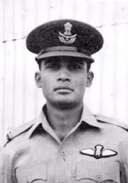 Service Record for Wing Commander Michael Robin Fernandez 8727 GD(P)  [www.bharat-rakshak.com]