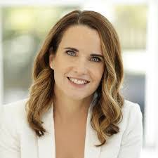 Laura Haswell's Instagram, Twitter & Facebook