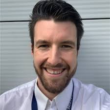 On the left 9 years ago things were so different and never would I have  thought it would have worked out as it did. On the right, today! Lots of  lessons learnt